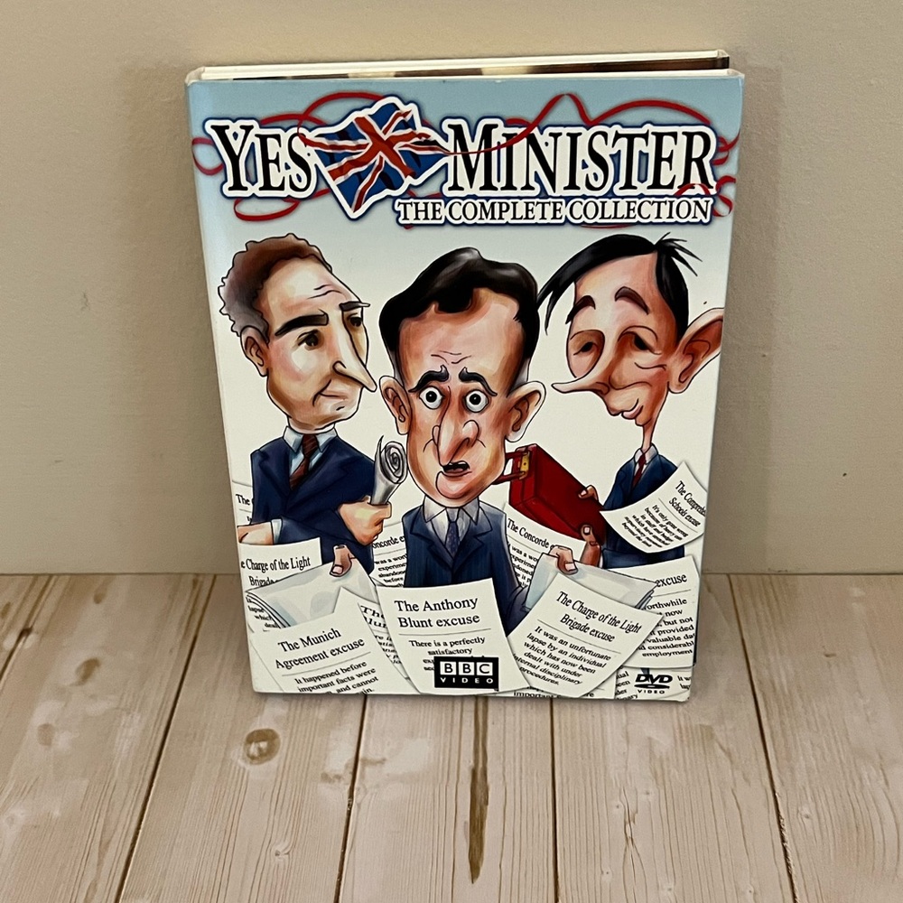 Yes Minister the Complete Collection 4-Disc DVD Set BBC Sir Nigel Hawthorne